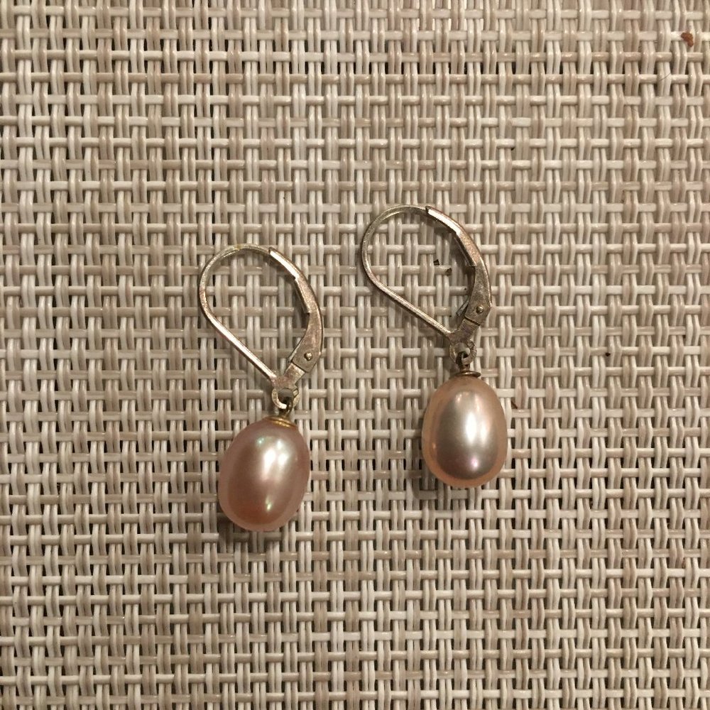 Pink freshwater pearl earrings, excellent condition